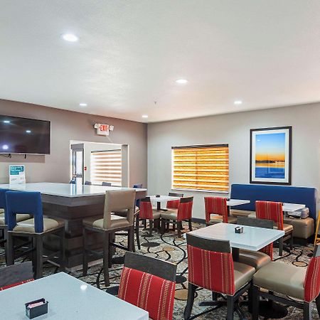 Comfort Suites Lewisville Bagian luar foto