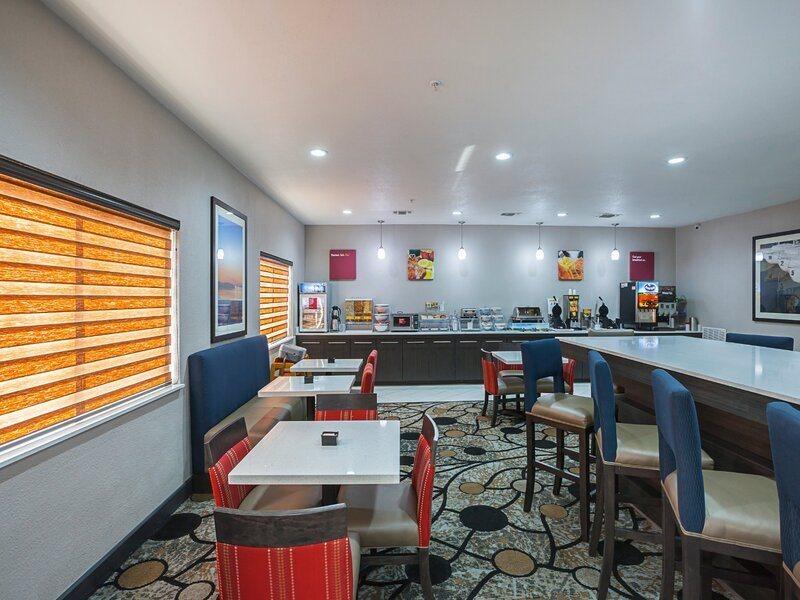 Comfort Suites Lewisville Bagian luar foto