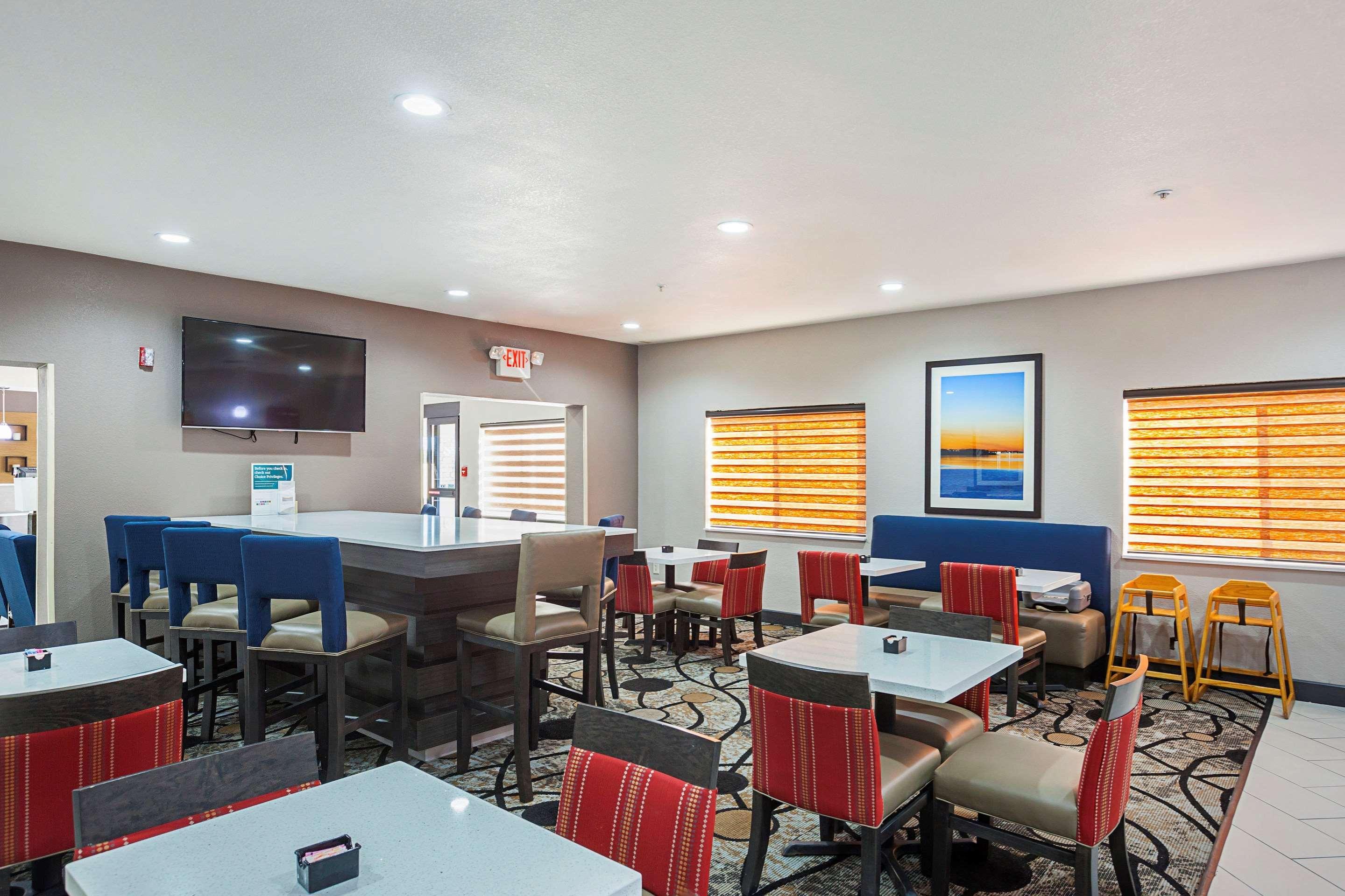 Comfort Suites Lewisville Bagian luar foto