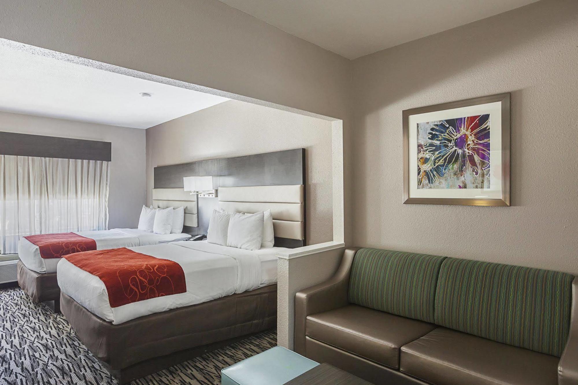 Comfort Suites Lewisville Bagian luar foto